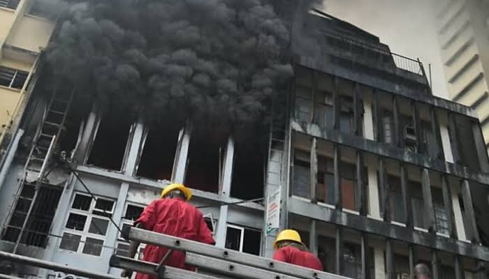  BREAKING: INEC Headquarters in Abuja on fire