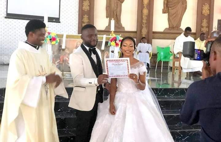  FG reduces fees for marriage certificates