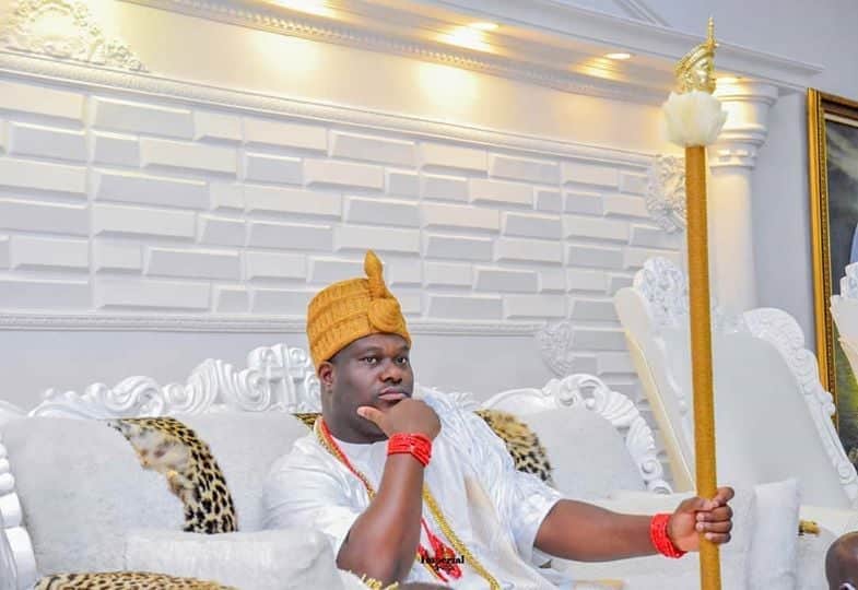  Ooni hires chartered flight for stranded Nigerians in US, Canada