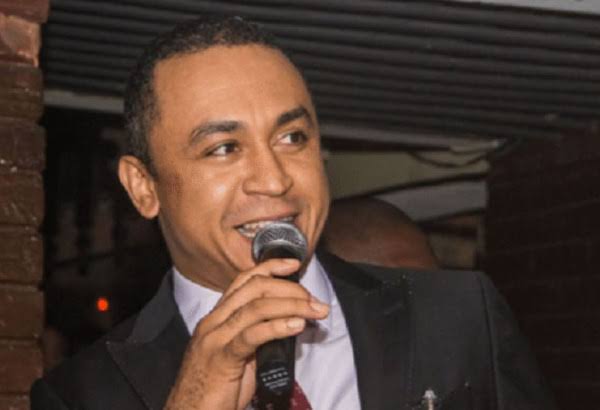  Daddy Freeze Replies Pastor Ibiyeomie, Says Cleric Responsible If Anything Happens To Him