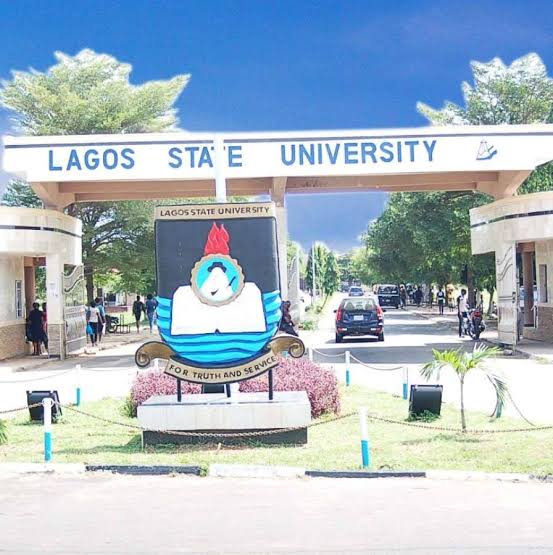 LASU Protest: Workers lock out VC and students