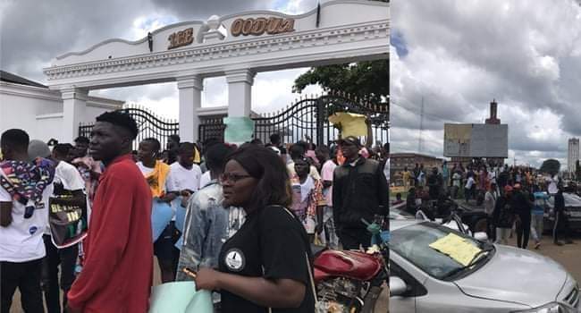  Youths Take #EndSARS Protest To Ooni’s Palace