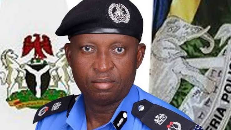  VIDEO: Lagos Police Command identifies cop who shot lady in mouth