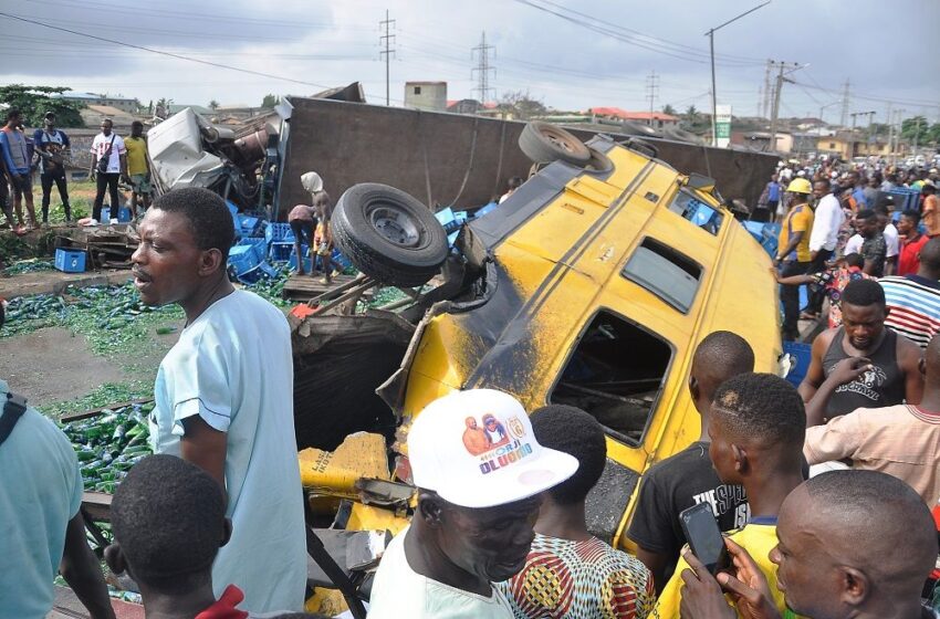  Multiple crashes on Lagos-Abeokuta Expressway kill five