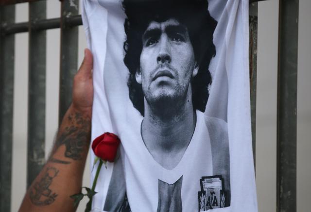  Football icon Maradona laid to rest in Buenos Aires