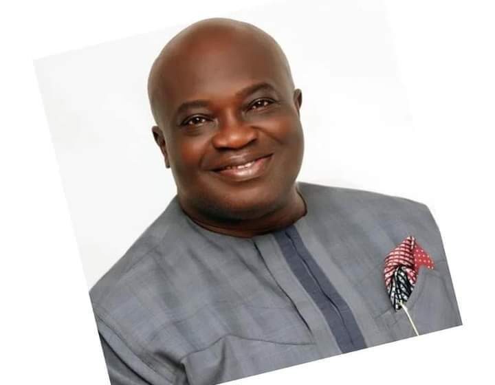  Abia State Governor suspends Chief of Staff for spraying money on Pastor