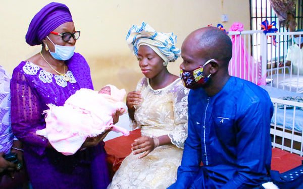  Sanwo-Olu visits first baby in 2021, state assures reduction in maternal mortality