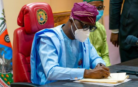  Lagos Governor Sanwo-Olu signs VAT bill into law