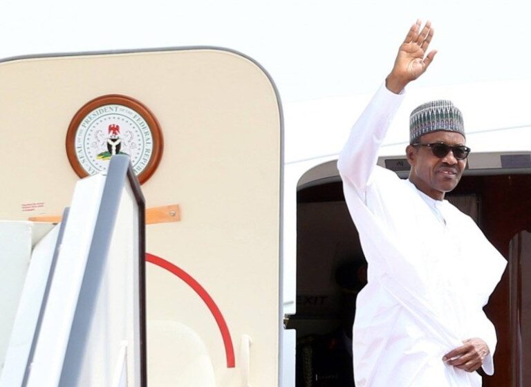  Buhari goes to London for medical checkup Tuesday