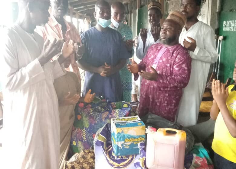  Oshodi Noble Heritage gifts bags of rice, clothes, others to Destitute Home