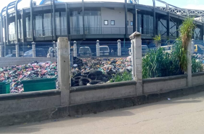  How refuse, indiscriminate dumpsite are overtaking Oshodi multibillion naira Terminal [PHOTOS]