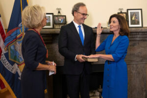 hochul-457-768x512