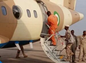 fc2d9d95d5ba146ecb83fd68ee59d432_L