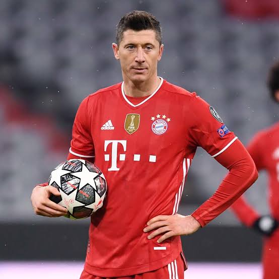  Ballon d’Or 2021: Be sincere to yourself, not empty words – Lewandowski slams Lionel Messi