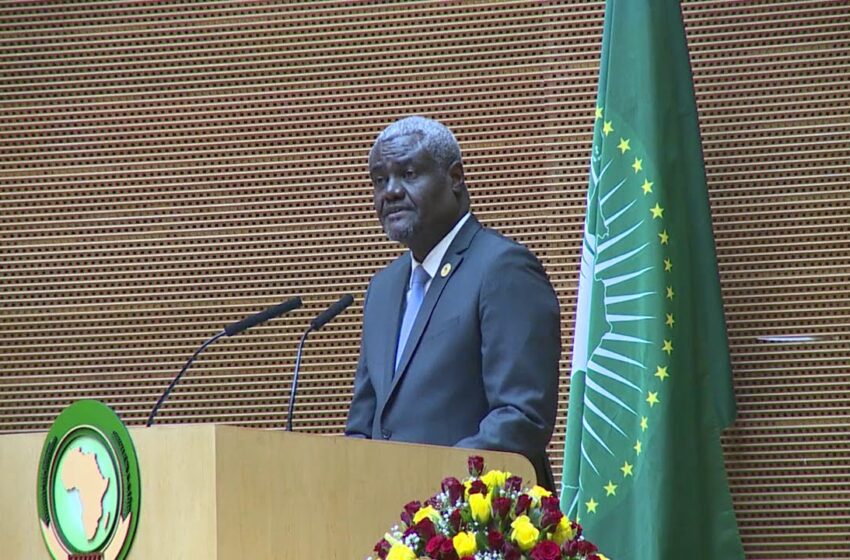  Omicron: AU kicks against travel ban on African countries
