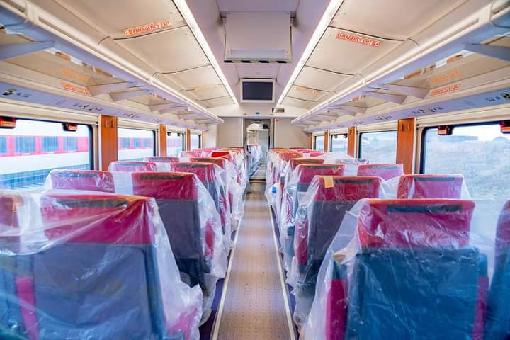  Lagos acquires Two sets 10-cars intracity Metropolitan Trains for Red-line project (Photos)