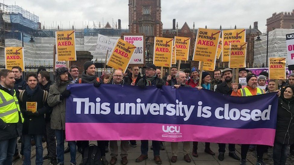 100135856_unistrike