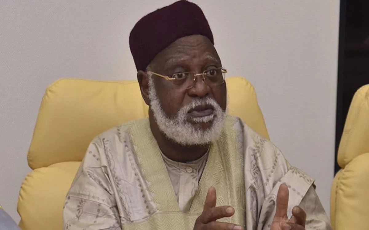  Abdulsalami Abubakar cries over ‘war in Nigeria’, issues warning ahead of 2023