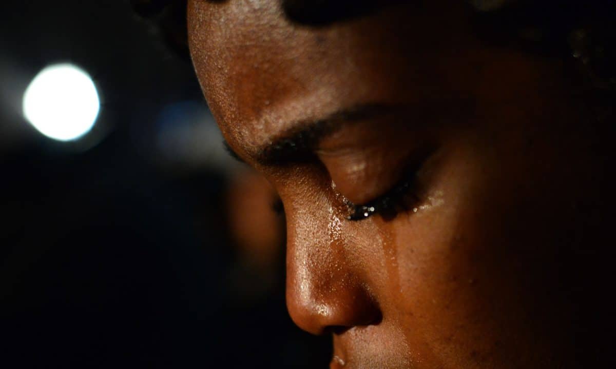 Black-woman-crying