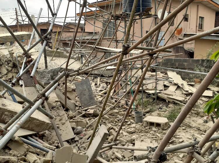  Three-storey building under construction collapses in Yaba, Lagos