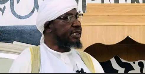  Reactions as Abuja Chief Imam is suspended for criticising govt