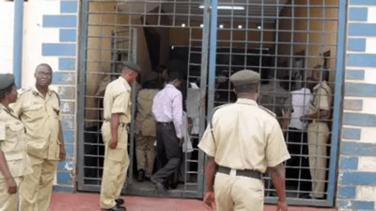  Kuje Prison under terrorists attacks