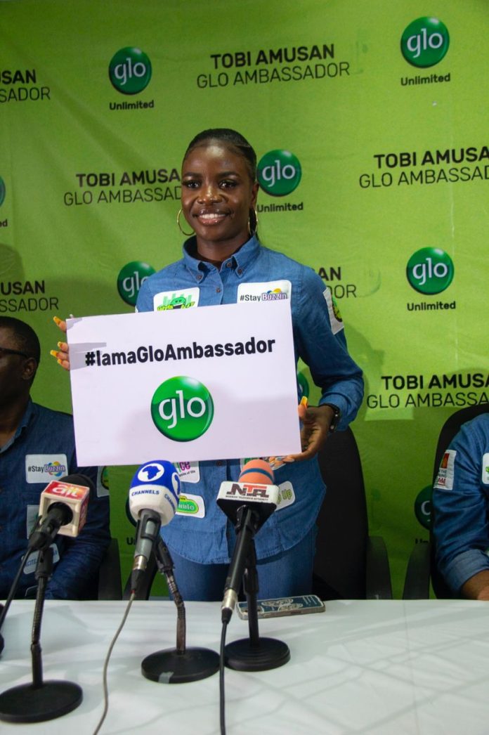 1664520738558_tobi-7-696x1046