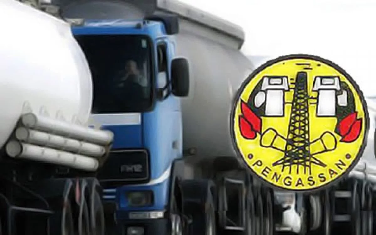  Fresh fuel scarcity looms as PENGASSAN threatens to shut down installations over oil theft
