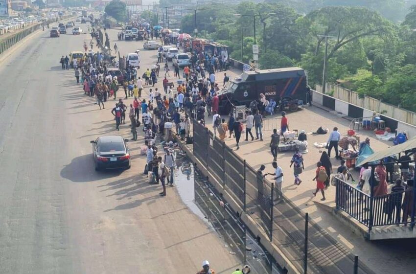  Commuters stranded as Lagos drivers commence strike