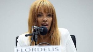 44BB323E-1FBD-4216-B4B4-3CD20A1C2104