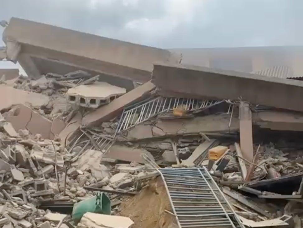 Four-storey-school-building-collapses-in-Lagos